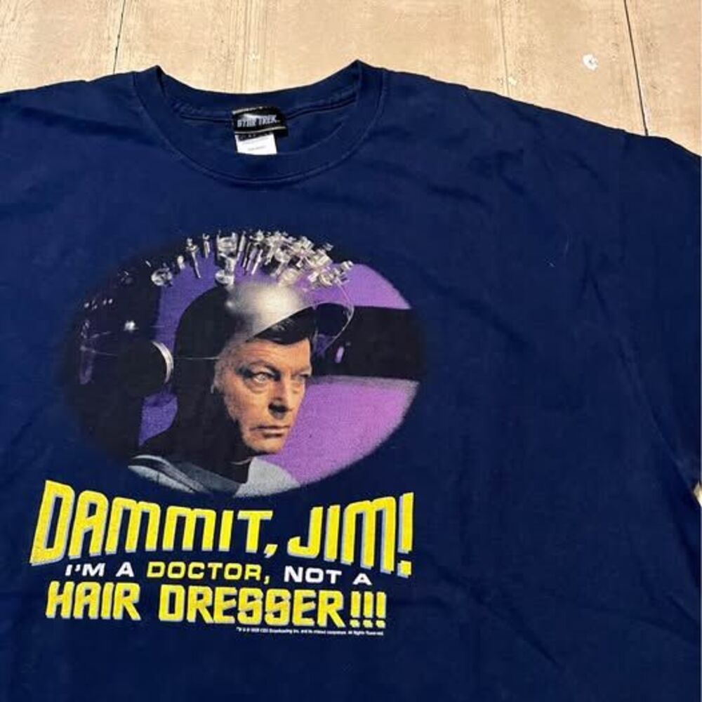 Vintage comedic Star Trek “dammit Jim, I’m a doctor not a hair dresser” tee XL